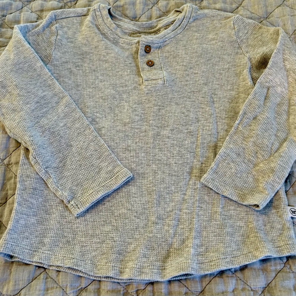 Long-Sleeve Organic Cotton Henley Top for Kids - Light Gray